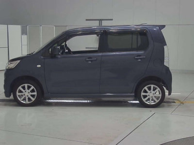 SUZUKI WAGON R STINGRAY