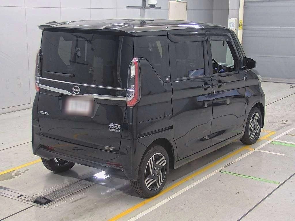 NISSAN ROOX
