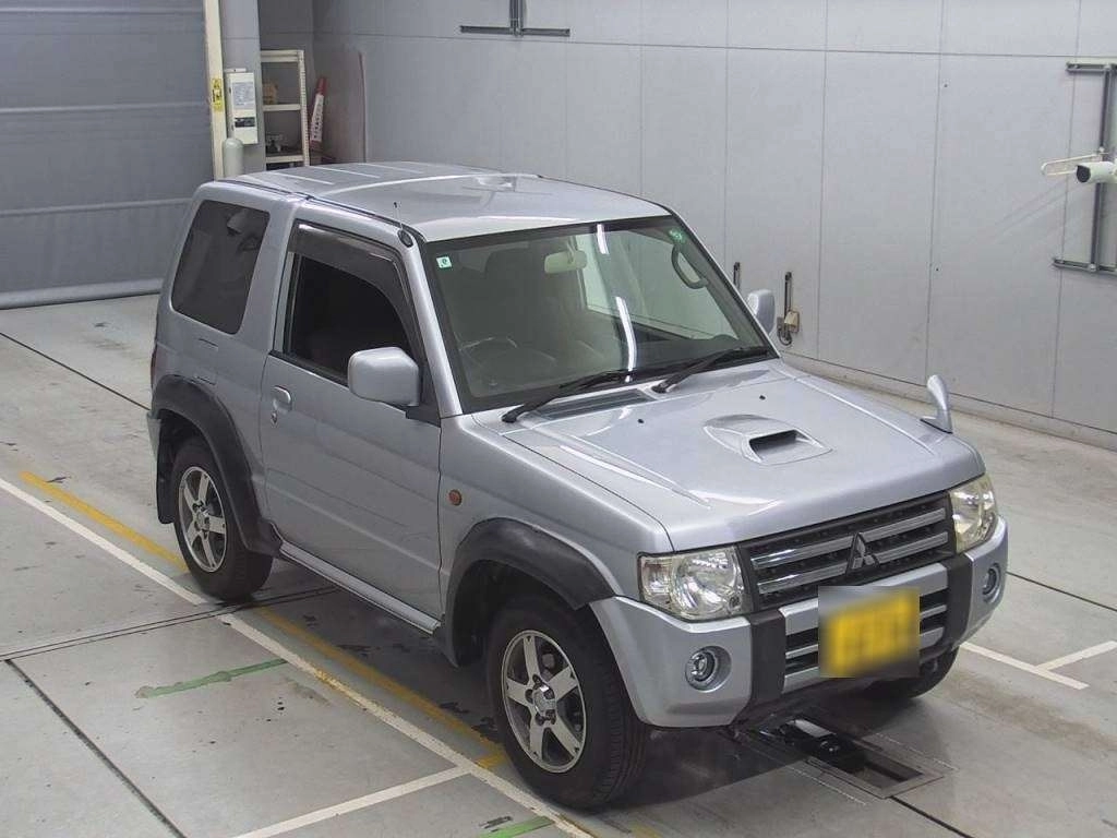MITSUBISHI PAJERO MINI