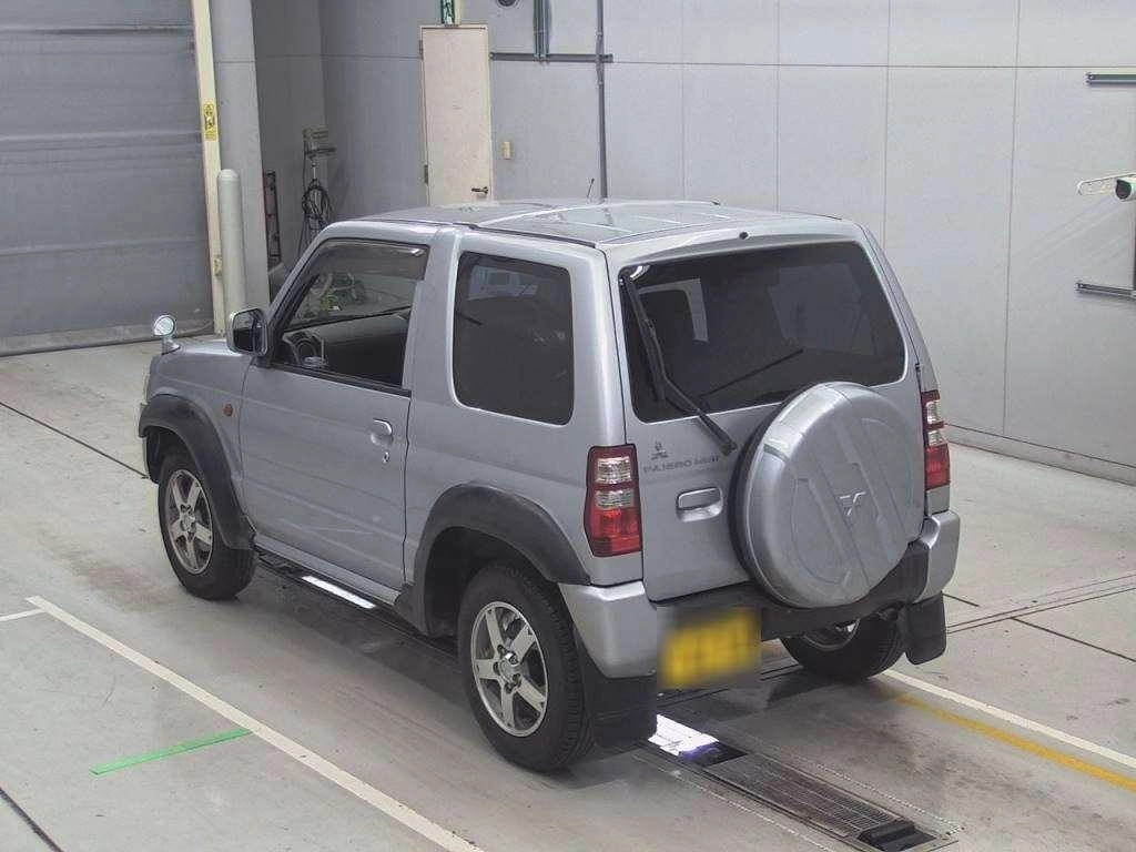 MITSUBISHI PAJERO MINI