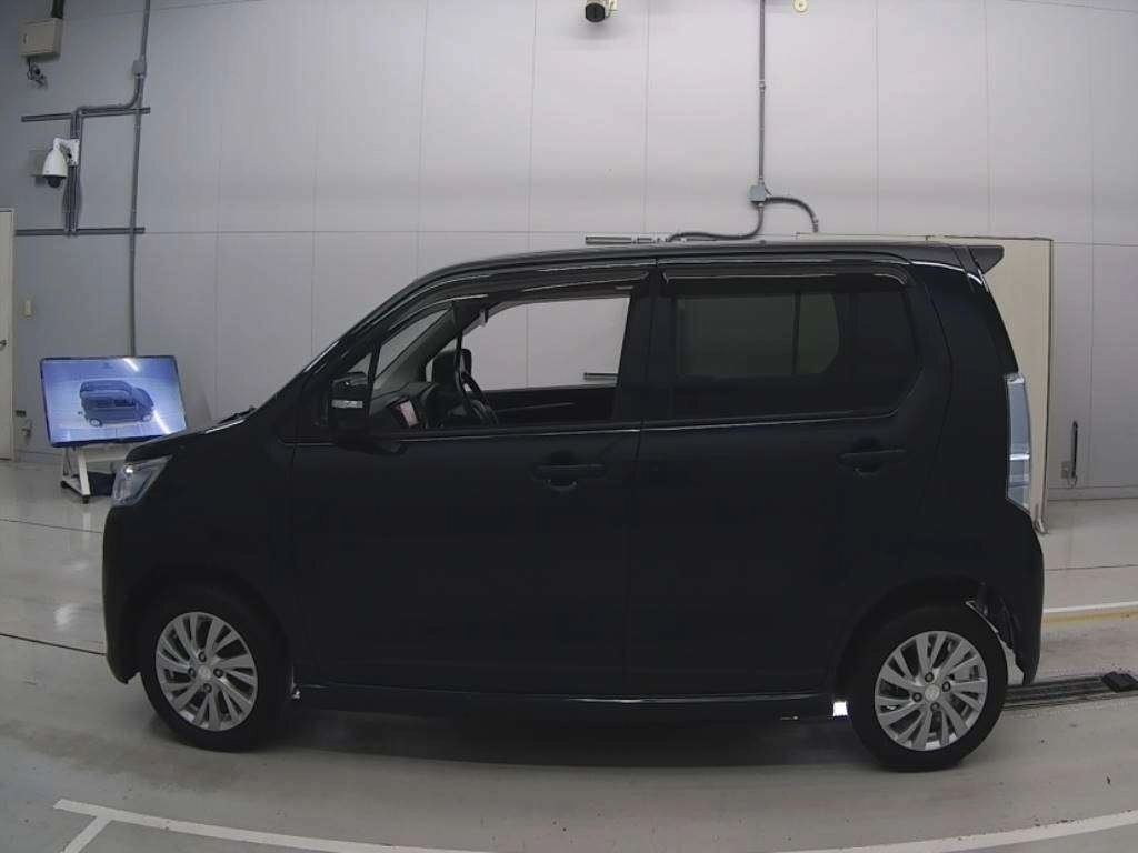 SUZUKI WAGON R STINGRAY
