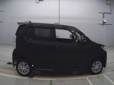 SUZUKI WAGON R STINGRAY