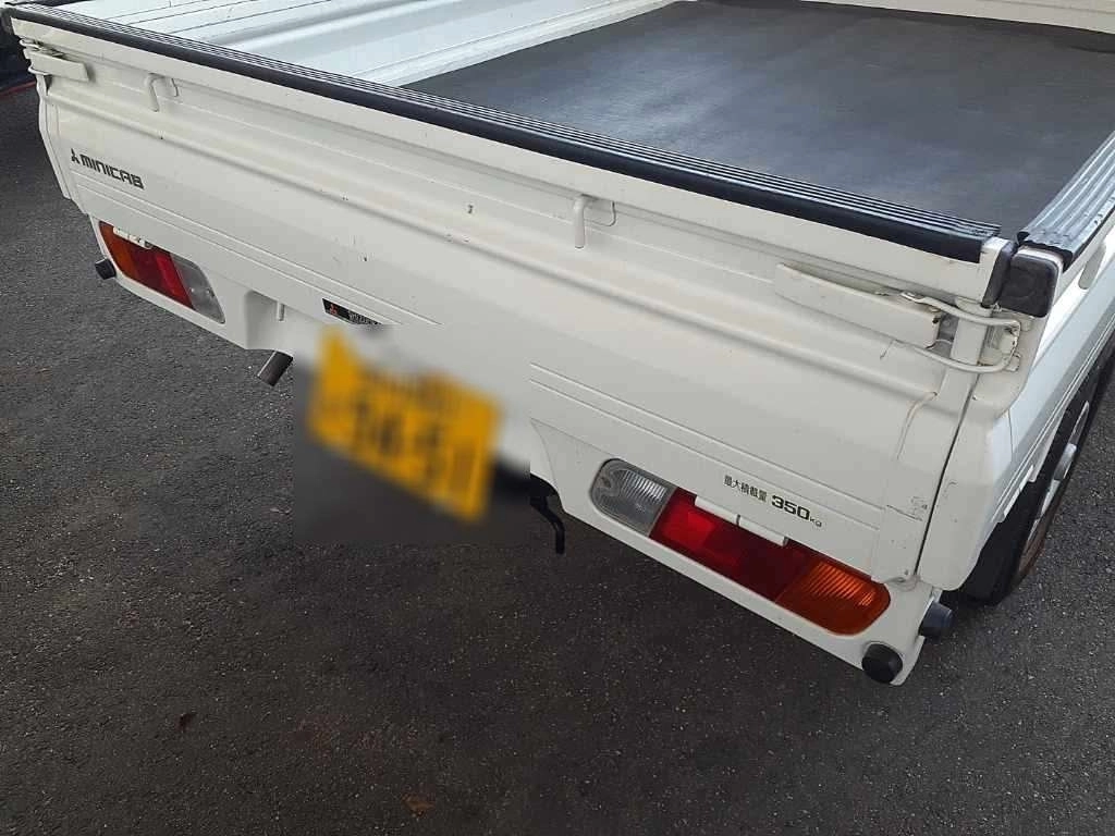 MITSUBISHI MINICAB TRUCK