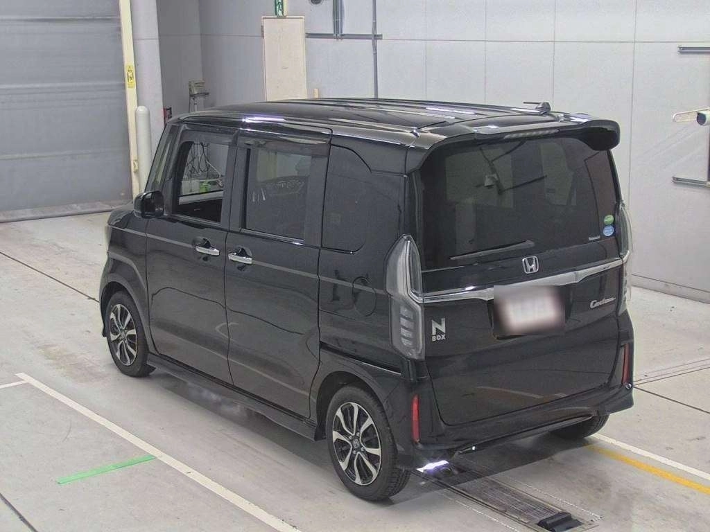 HONDA N BOX CUSTOM
