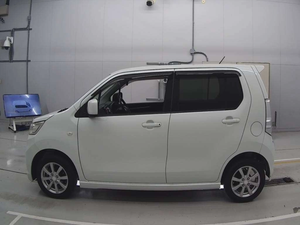 SUZUKI WAGON R STINGRAY