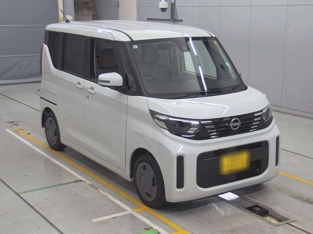 NISSAN ROOX