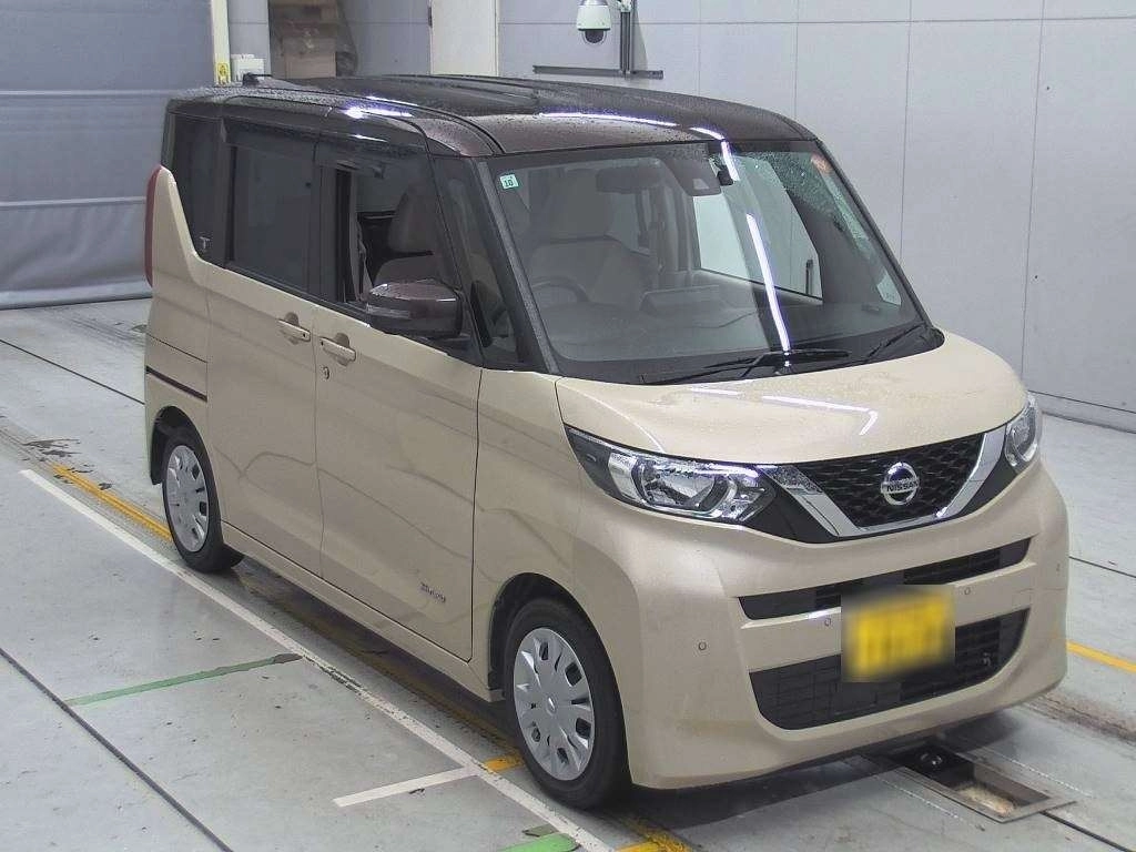 NISSAN ROOX