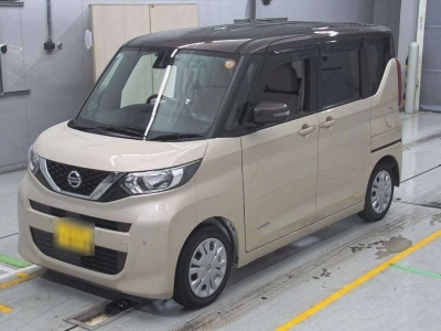 NISSAN ROOX
