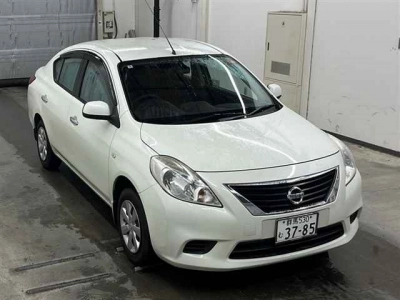NISSAN TIIDA LATIO