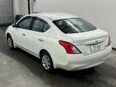 NISSAN TIIDA LATIO