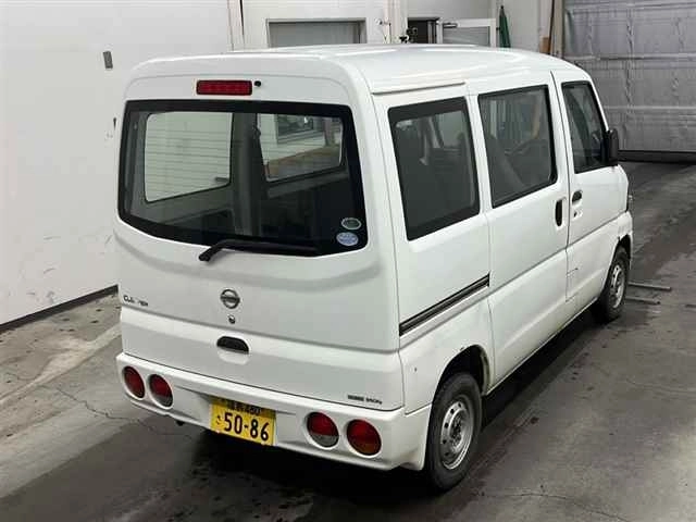 NISSAN CLIPPER VAN