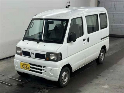 NISSAN CLIPPER VAN
