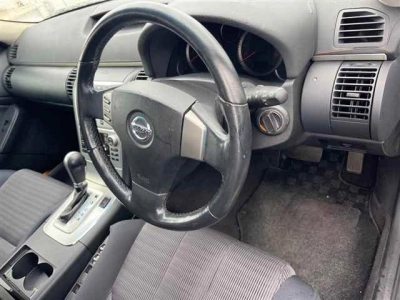 NISSAN SKYLINE