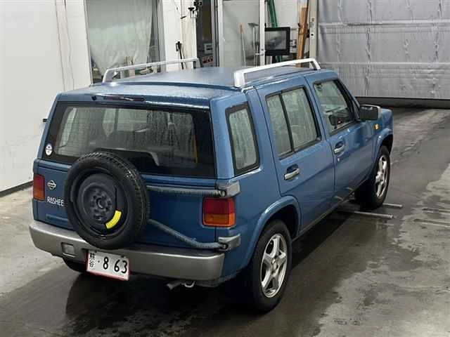 NISSAN RASHEEN