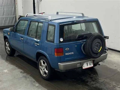 NISSAN RASHEEN