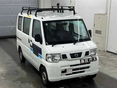NISSAN NV100 CLIPPER