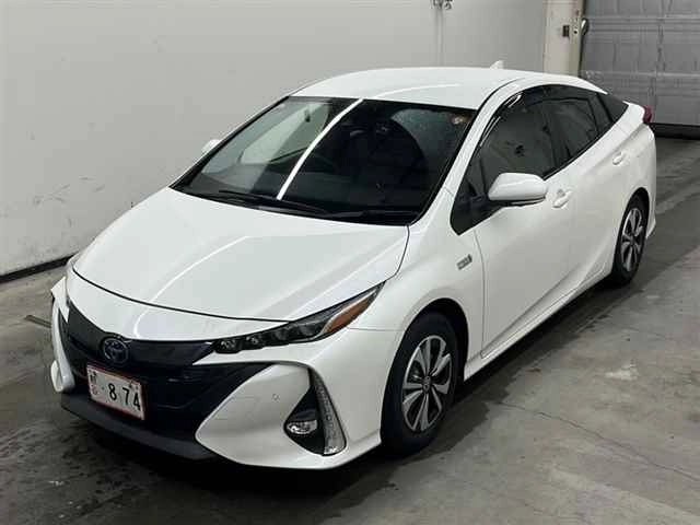 TOYOTA PRIUS PHV