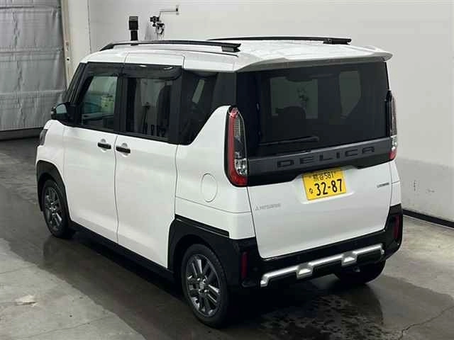 MITSUBISHI DELICA MINI