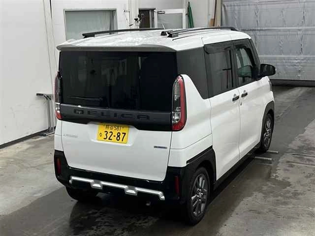 MITSUBISHI DELICA MINI