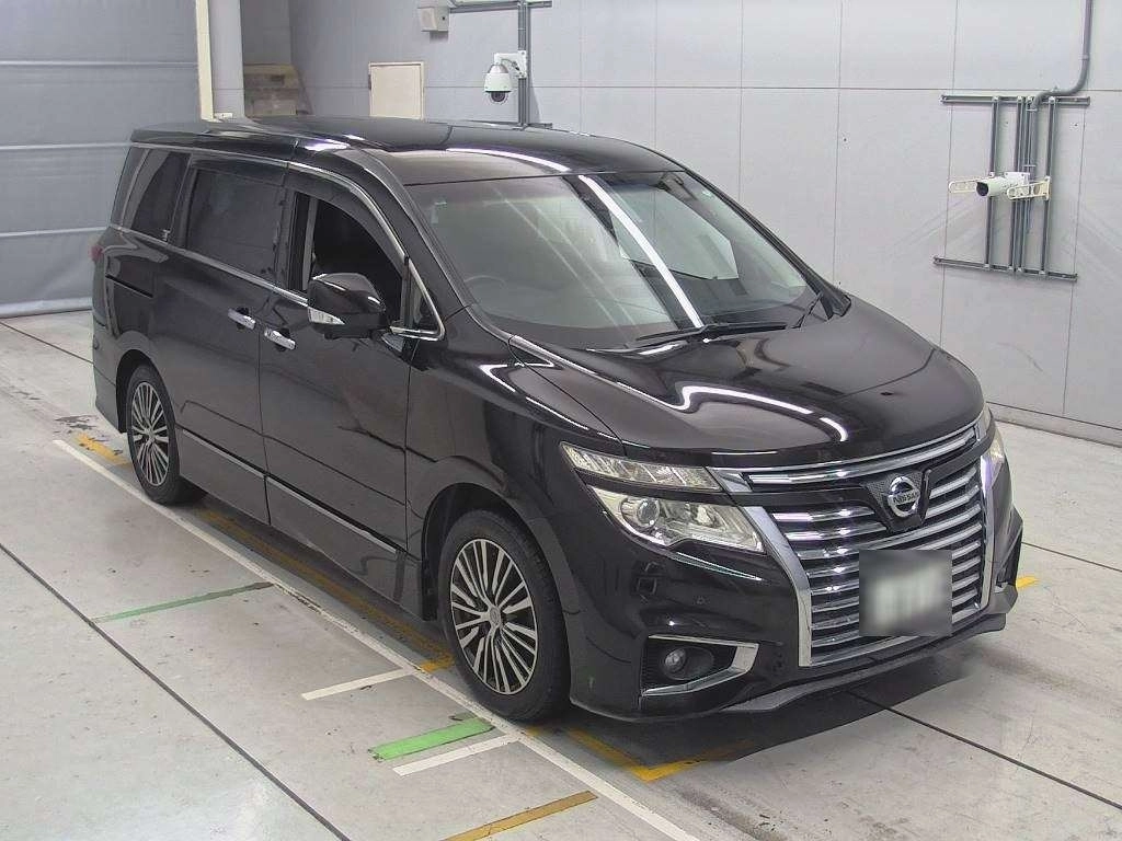 NISSAN ELGRAND