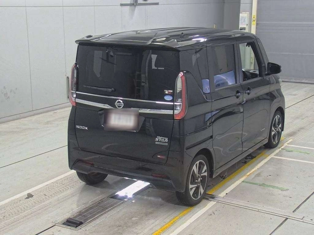 NISSAN ROOX
