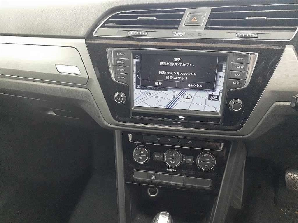 VOLKSWAGEN GOLF TOURAN