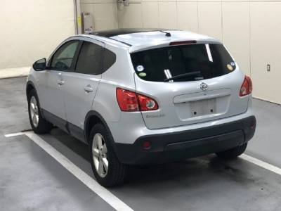 NISSAN DUALIS