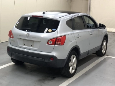 NISSAN DUALIS