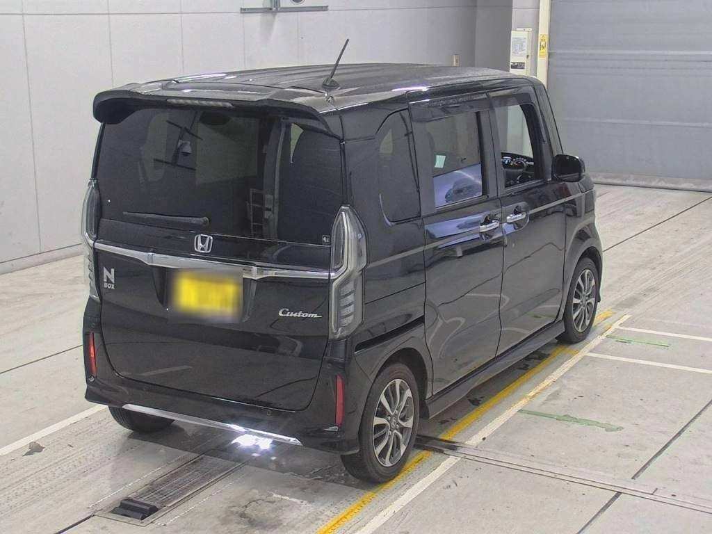 HONDA N BOX CUSTOM