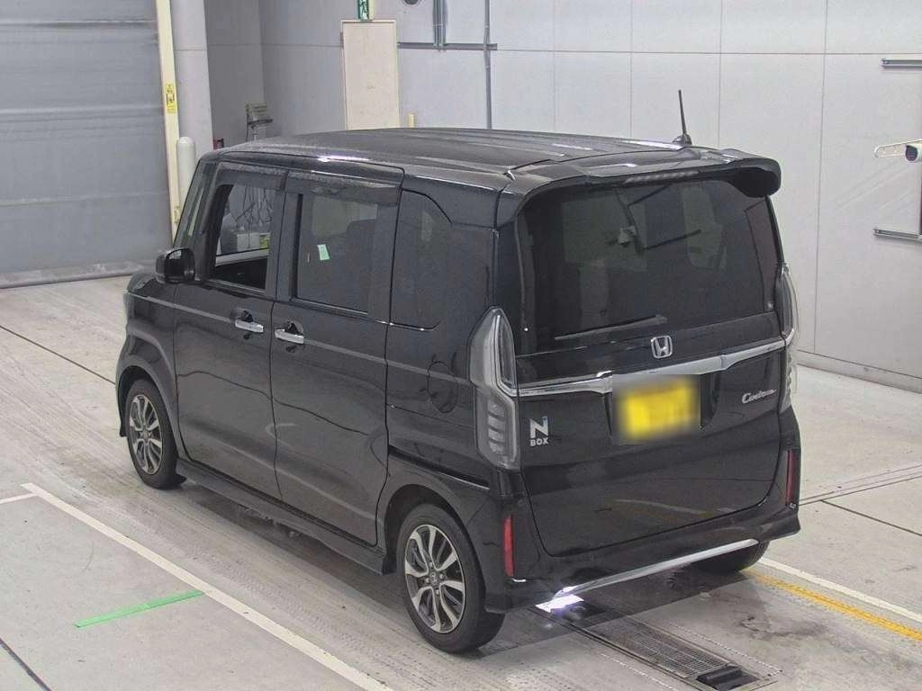 HONDA N BOX CUSTOM