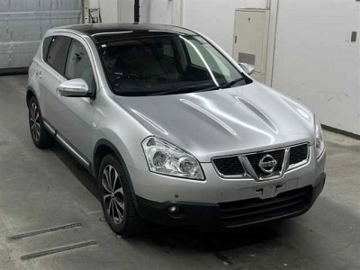 NISSAN DUALIS