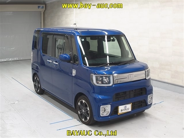 DAIHATSU WAKE