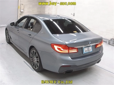 BMW 5 SERIES