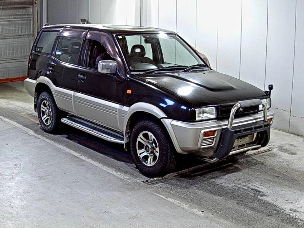NISSAN MISTRAL