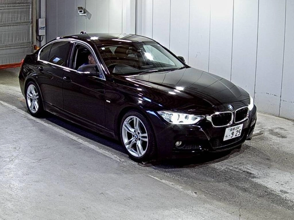 BMW 3 SERIES