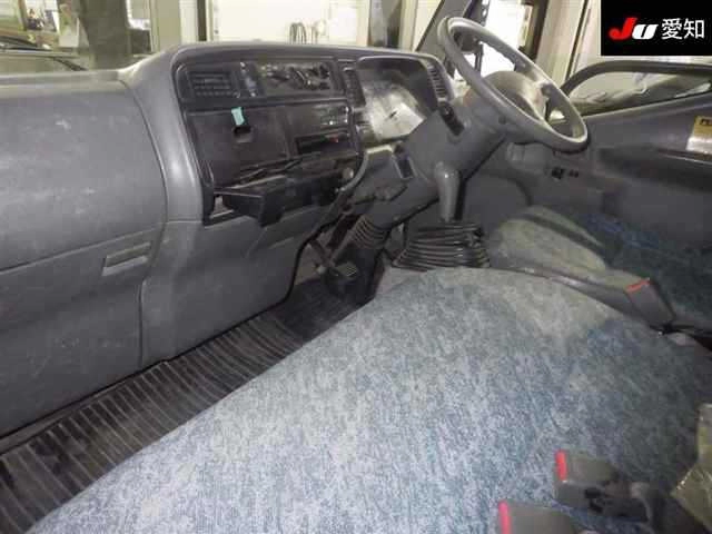 MITSUBISHI CANTER