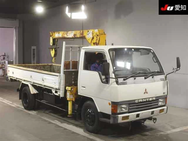 MITSUBISHI CANTER