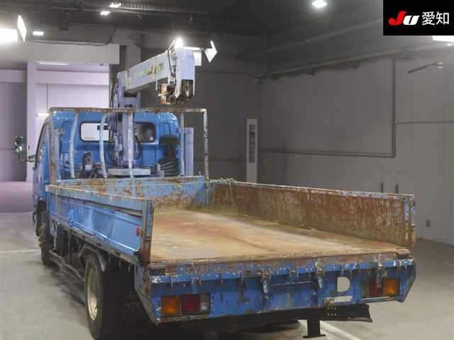 MITSUBISHI CANTER