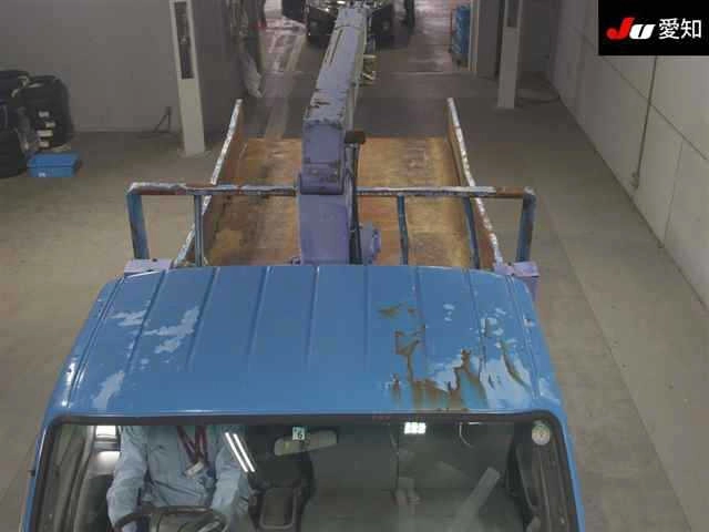 MITSUBISHI CANTER