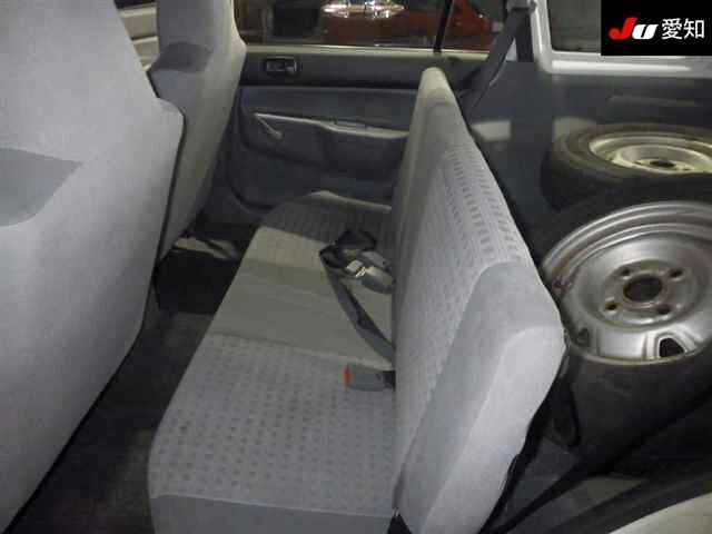 MITSUBISHI LANCER VAN