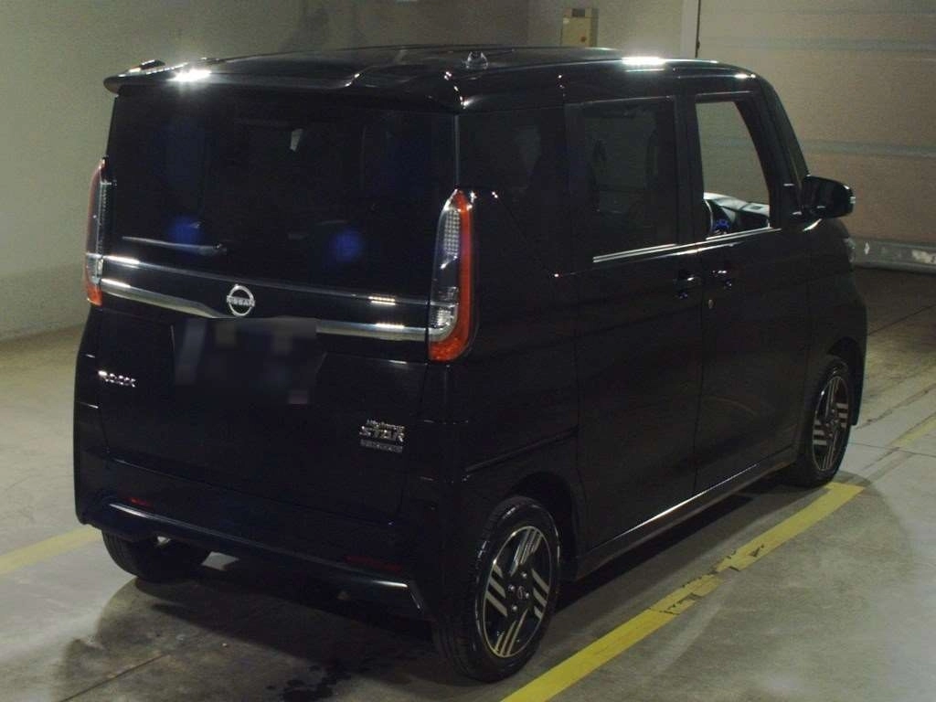NISSAN ROOX