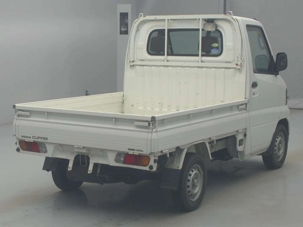 NISSAN CLIPPER TRUCK