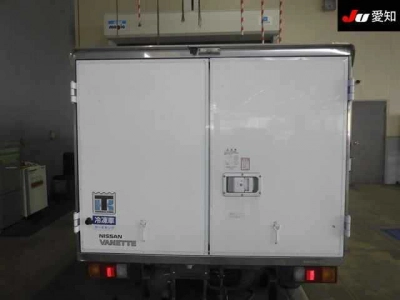 NISSAN VANETTE TRUCK