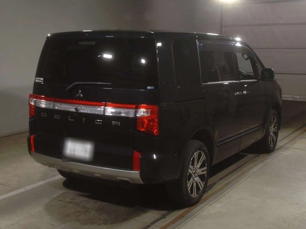 MITSUBISHI DELICA D:5