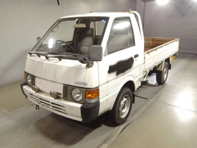 NISSAN VANETTE TRUCK