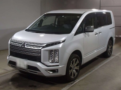 MITSUBISHI DELICA D:5