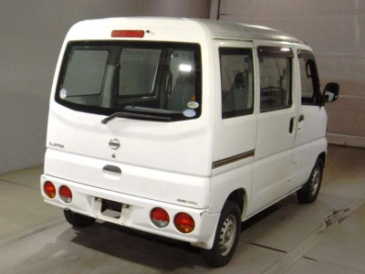 NISSAN CLIPPER VAN