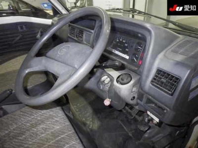 NISSAN VANETTE TRUCK