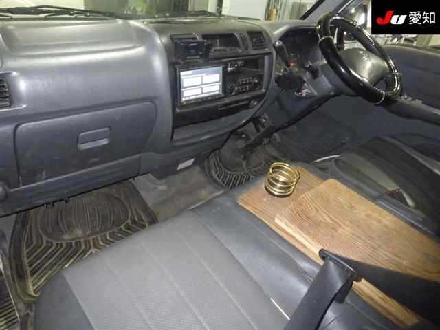 NISSAN VANETTE TRUCK