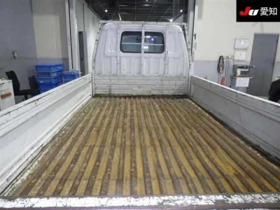 NISSAN VANETTE TRUCK